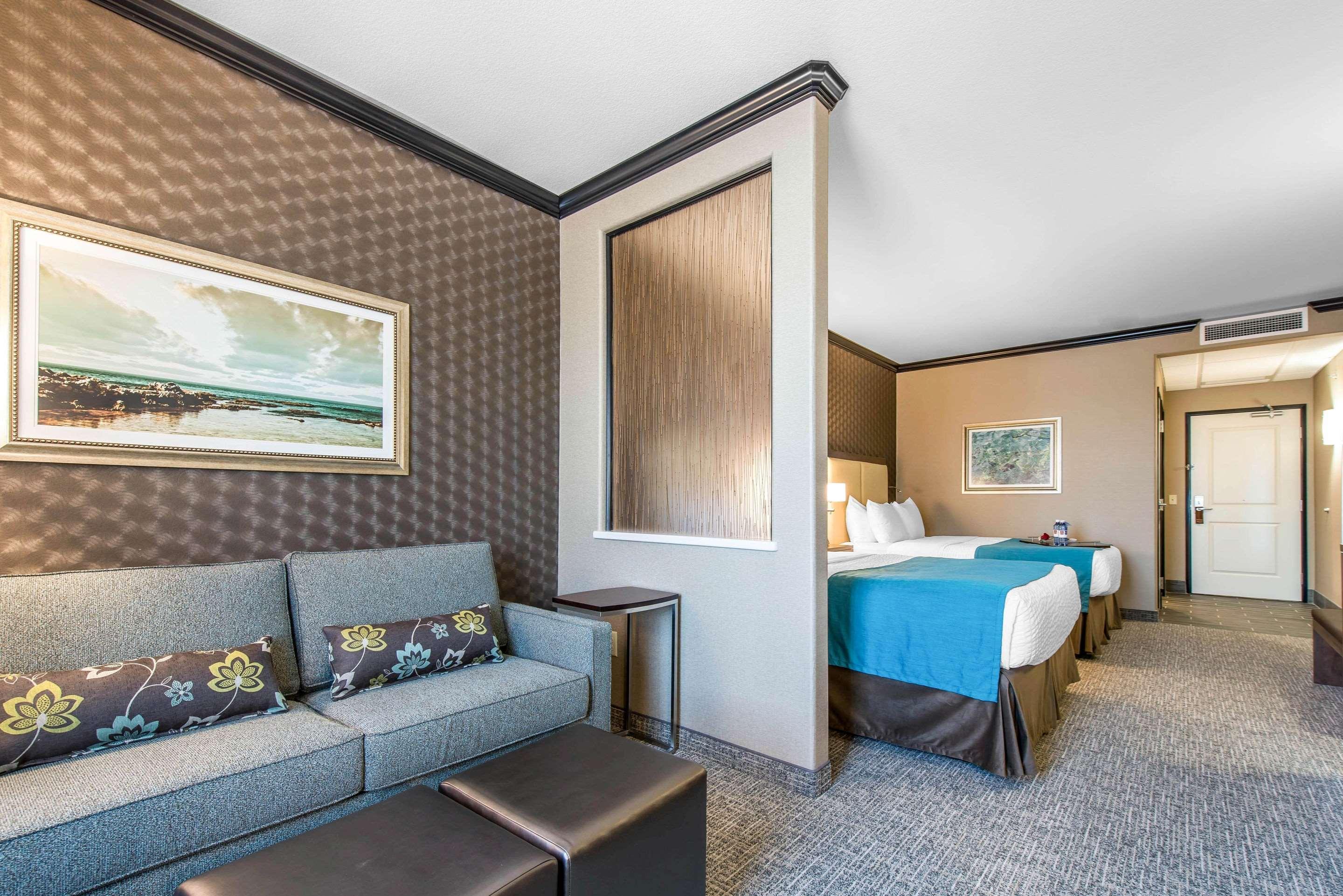 The Heritage Inn & Suites, Ascend Hotel Collection Гарден-Сити Экстерьер фото