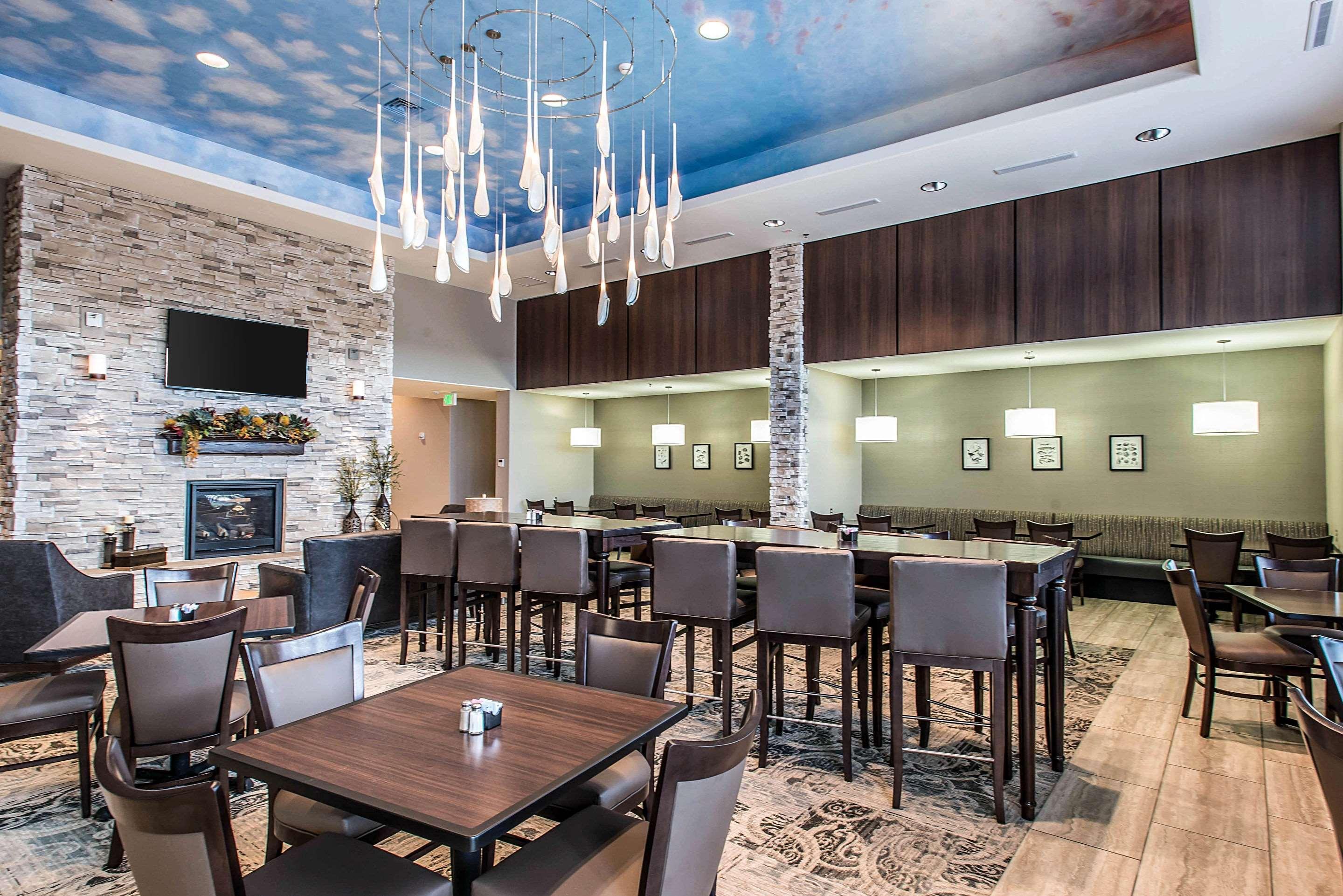 The Heritage Inn & Suites, Ascend Hotel Collection Гарден-Сити Экстерьер фото