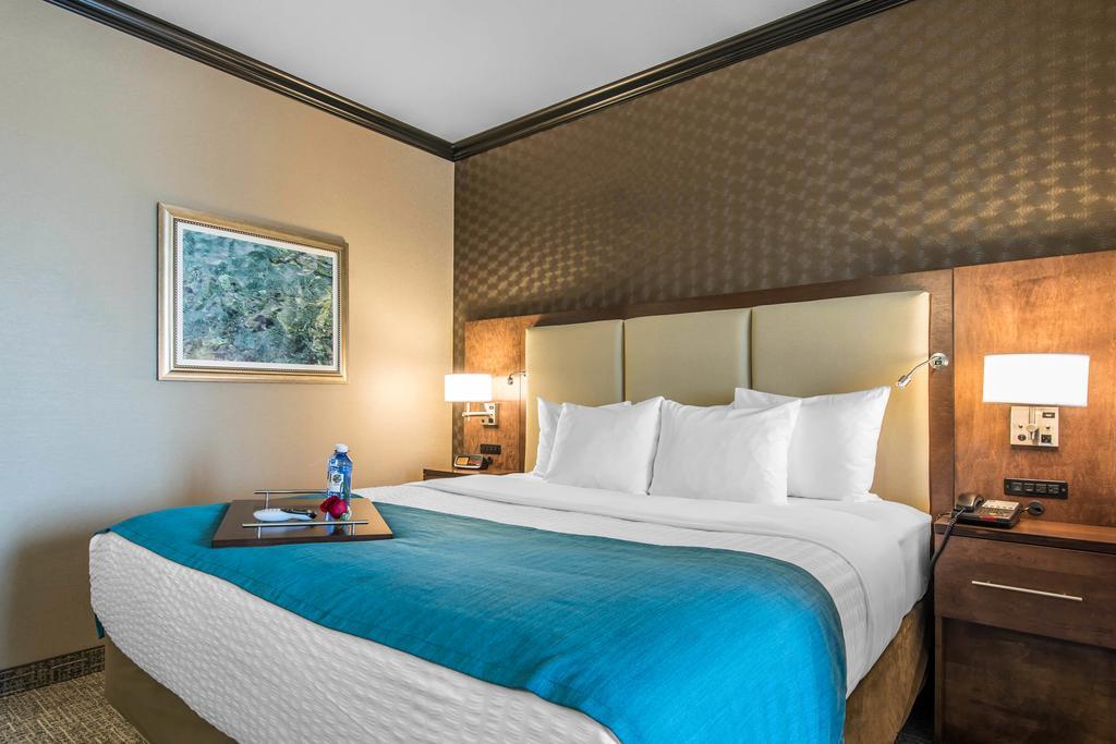 The Heritage Inn & Suites, Ascend Hotel Collection Гарден-Сити Экстерьер фото